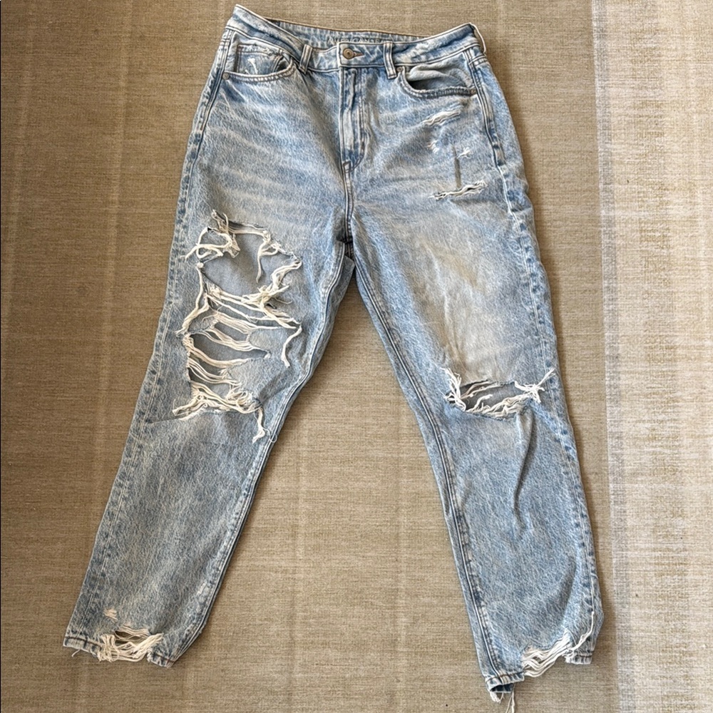 American Eagle Outfitters Blue mom jean Distressed comfort stretch waistband